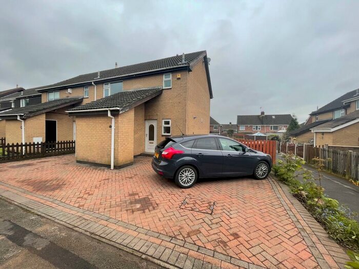 3 Bedroom Semi-Detached House To Rent In Lancaster Road, Hucknall, Nottingham, NG15