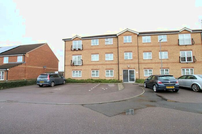 2 Bedroom Ground Flat To Rent In Chequers Court, Bronze Street, PE15