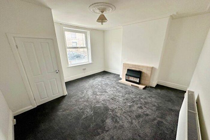 3 Bedroom Terraced House To Rent In Calder Road, Dewsbury, WF13