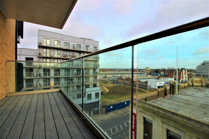 3 Bedroom Apartment To Rent In (nd Floor Flat) Charter House, High Road, IG1