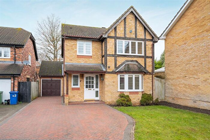 4 Bedroom Detached House For Sale In Aldridge Park, Winkfield Row, RG42