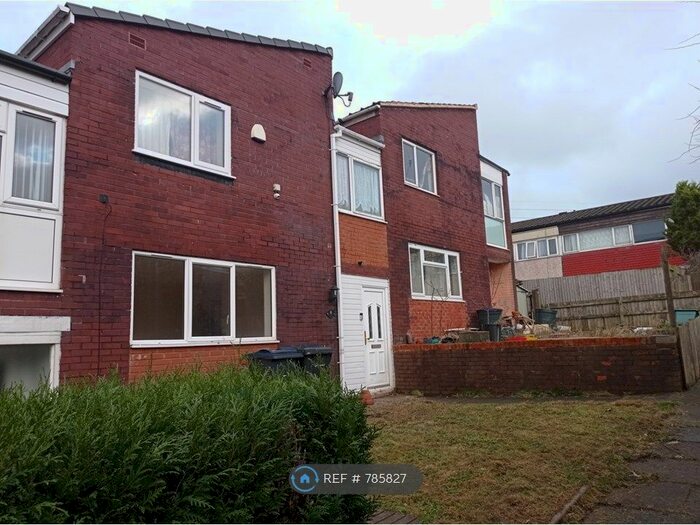 4 Bedroom Terraced House To Rent In Dial Close, Birmingham B14