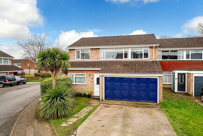 5 Bedroom Semi-Detached House For Sale In Sarratt Avenue, Hemel Hempstead, HP2