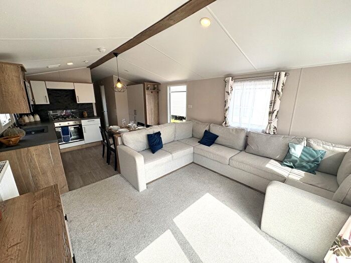 2 Bedroom Mobile/park Home For Sale In Abbey Lane, Lathom, Ormskirk, L40