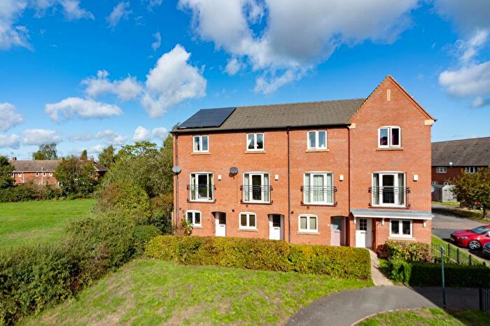 3 Bedroom Terraced House For Sale In Highland Drive, Loughborough, LE11