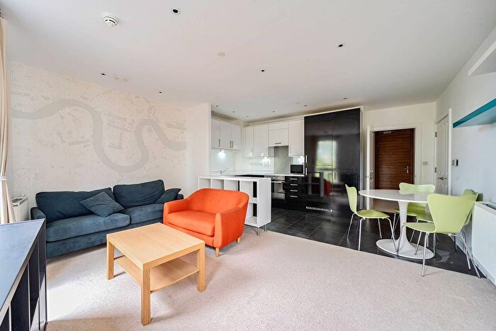 2 Bedroom Flat For Sale In Norman Road, Greenwich, London, SE10