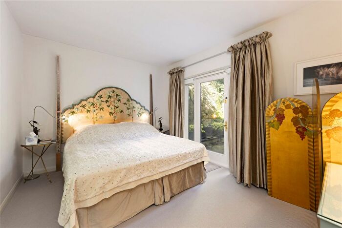 1 Bedroom Flat For Sale In Embankment Gardens, London, SW3