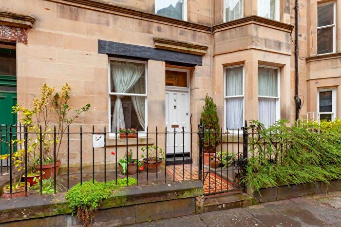 2 Bedroom Flat For Sale In Viewforth, Bruntsfield, Edinburgh, EH10