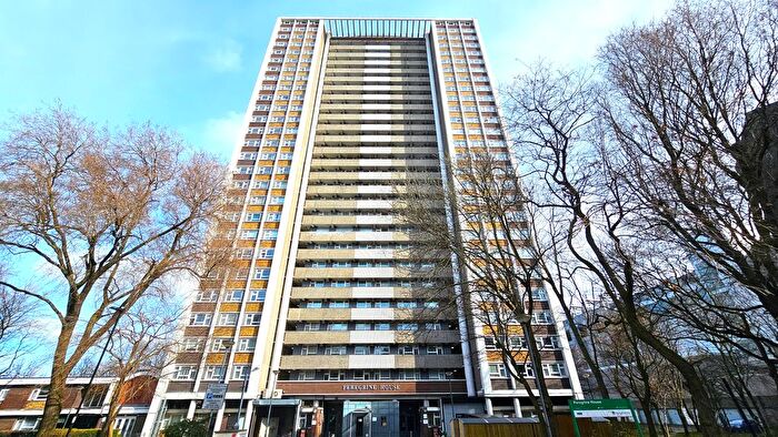 1 Bedroom Flat To Rent In Hall Street, London, EC1V