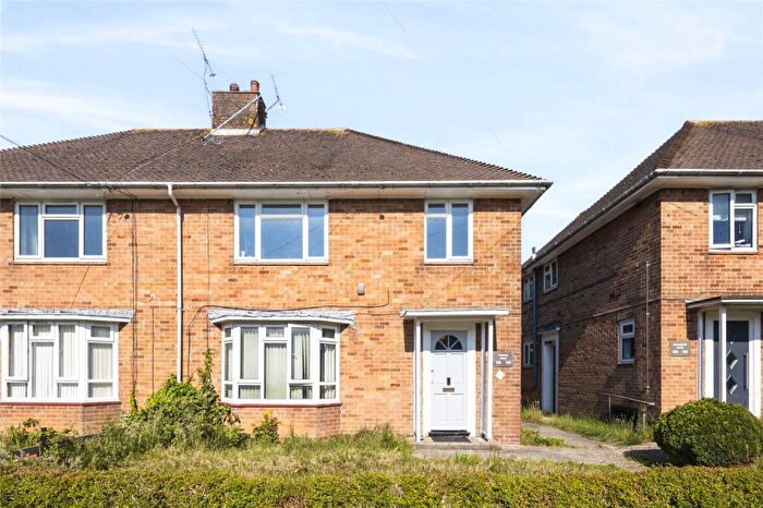 2 Bedroom Flat For Sale In Nelson Road, Goring-by-Sea, Worthing, West Sussex, BN12