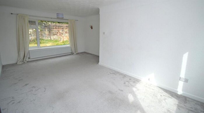 4 Bedroom Semi-Detached Bungalow To Rent In Millfield Close, Higher Bebington, Wirral, CH63