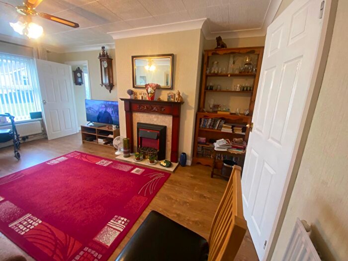 2 Bedroom Bungalow For Sale In Kingrosia Park, Clydach, Swansea, SA6