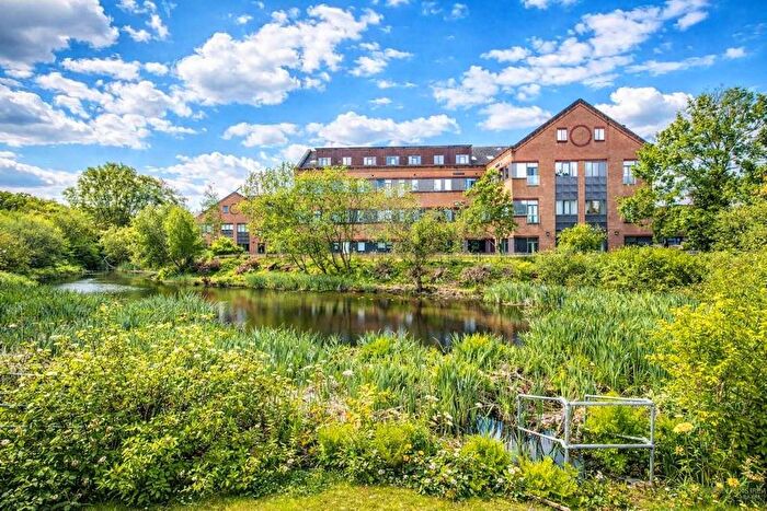 1 Bedroom Flat For Sale In Providence House, Bartley Way, Hook, RG27