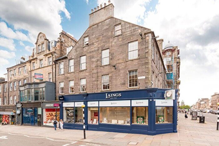 2 Bedroom Flat For Sale In George Street, Edinburgh, EH2