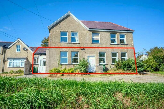 3 Bedroom Apartment For Sale In Llys Bach, L&#;n Sarn Bach, Abersoch, Gwynedd, LL53