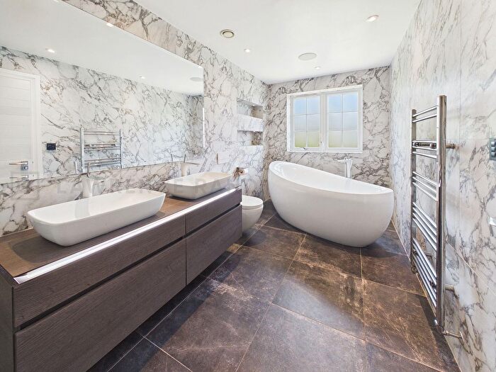 6 Bedroom Detached House To Rent In The Drive, Ickenham, UB10