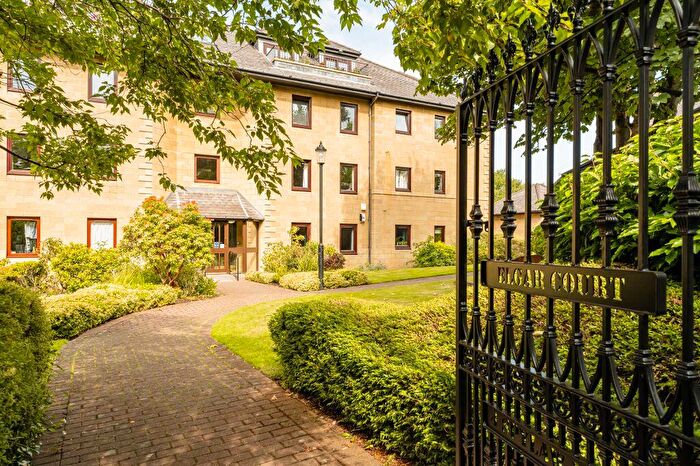 3 Bedroom Flat For Sale In / Spylaw Road, Edinburgh, EH10