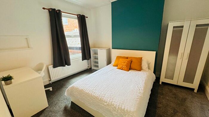 5 Bedroom Terraced House To Rent In Chichester Street, Chester, Cheshire, CH1