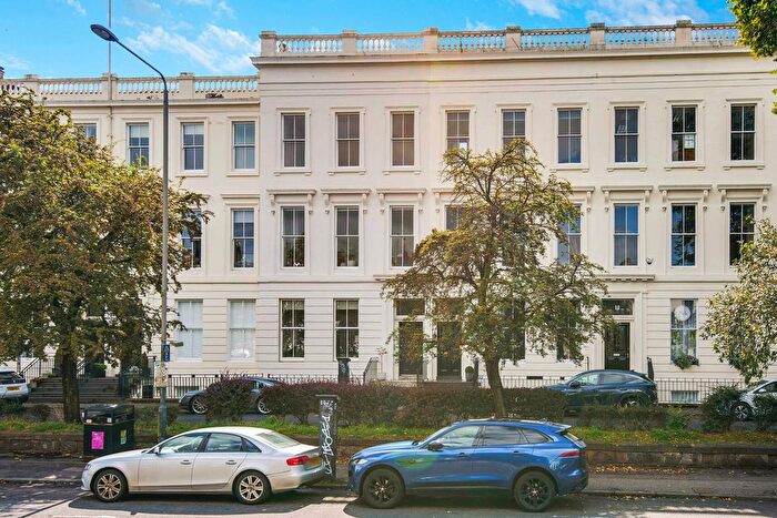 1 Bedroom Flat For Sale In /, Newton Terrace, Park Area, G3