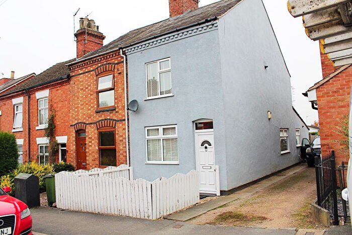 2 Bedroom End Of Terrace House To Rent In Chestnut Road, Glenfield, Leicester, LE3