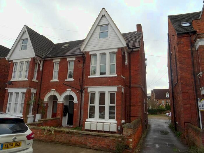 1 Bedroom Flat To Rent In St Michaels Road, Bedford, MK40