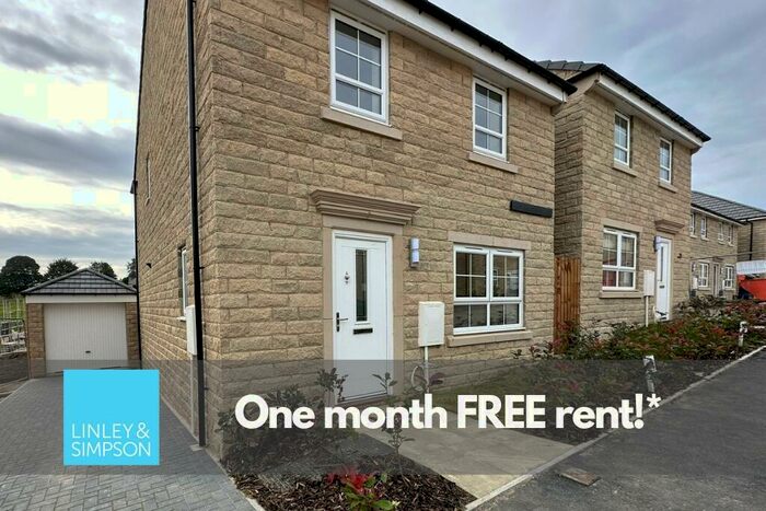4 Bedroom Detached House To Rent In Pommell Drive, Eccleshill, Bradford, BD2
