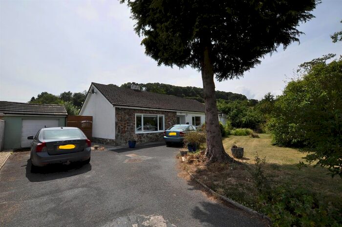 3 Bedroom Detached Bungalow For Sale In Pocket Lane, St. Clears, Carmarthen, SA33