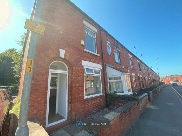 2 Bedroom End Of Terrace House To Rent In Coalshaw Green Road, Chadderton, Oldham, OL9