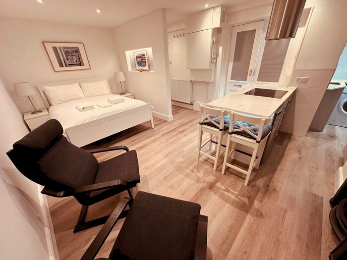 Studio To Rent In Tavistock Terrace, London, N19