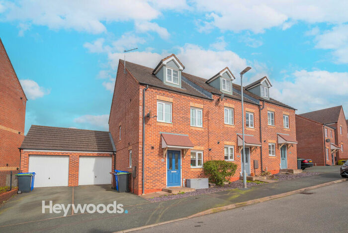 3 Bedroom Semi-Detached House To Rent In Burtree Drive, Norton Heights, Stoke-on-Trent, ST6