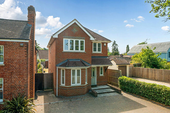 3 Bedroom Detached House For Sale In Finchampstead Road, Wokingham, Berkshire, RG41