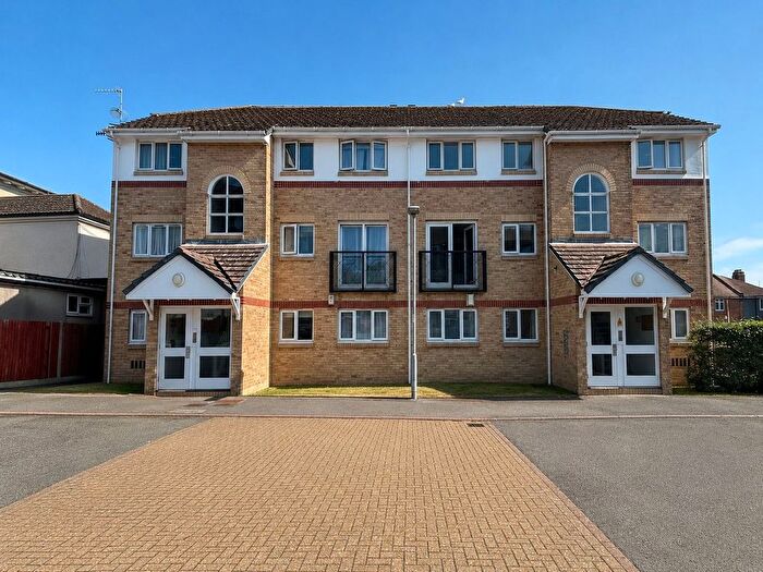 2 Bedroom Flat For Sale In Lovat Mead, St Leonards-On-Sea, TN38