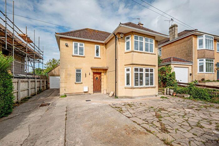 3 Bedroom Detached House To Rent In West Lea Road, Bath, BA1