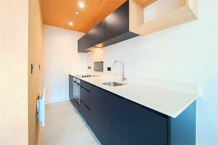 2 Bedroom Flat To Rent In Spinners Way, Manchester, M15