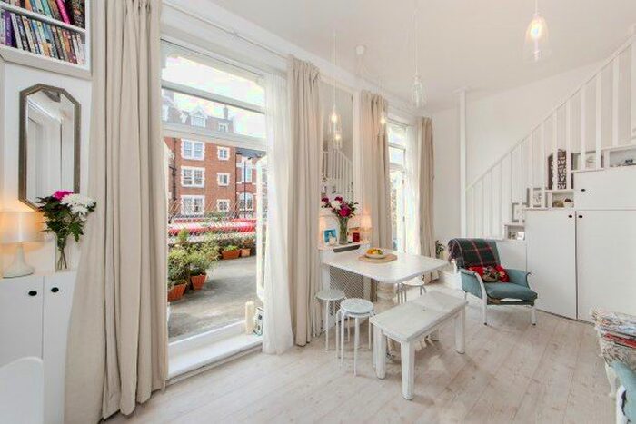 Studio To Rent In A Goldhawk Road, Shepherds Bush, W12