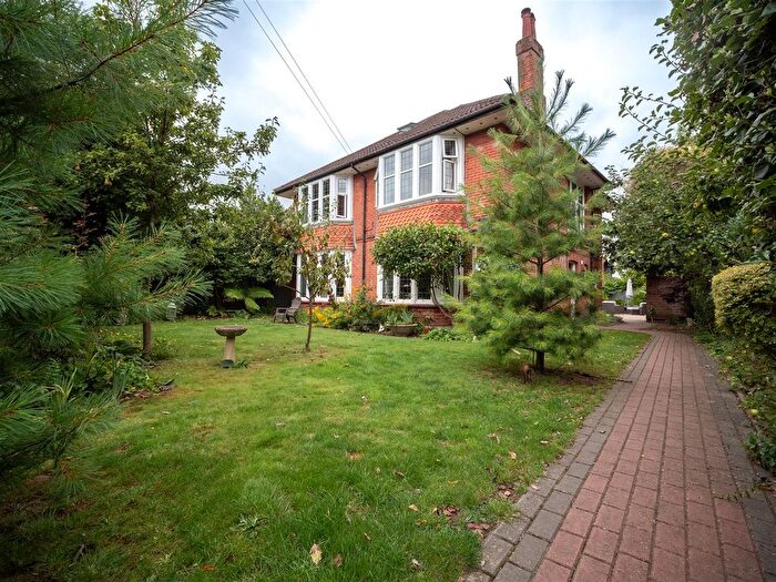 6 Bedroom Detached House To Rent In Stokewood Road, Winton, Bournemouth, BH3