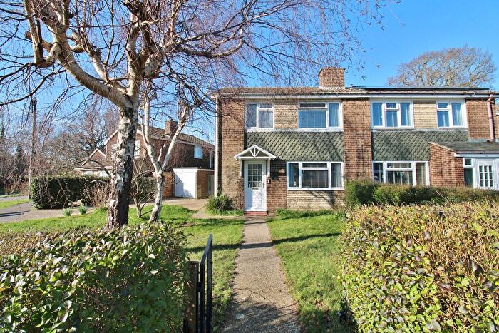 3 Bedroom Semi Detached House For Sale In Nursery Lane, Stubbington, PO14