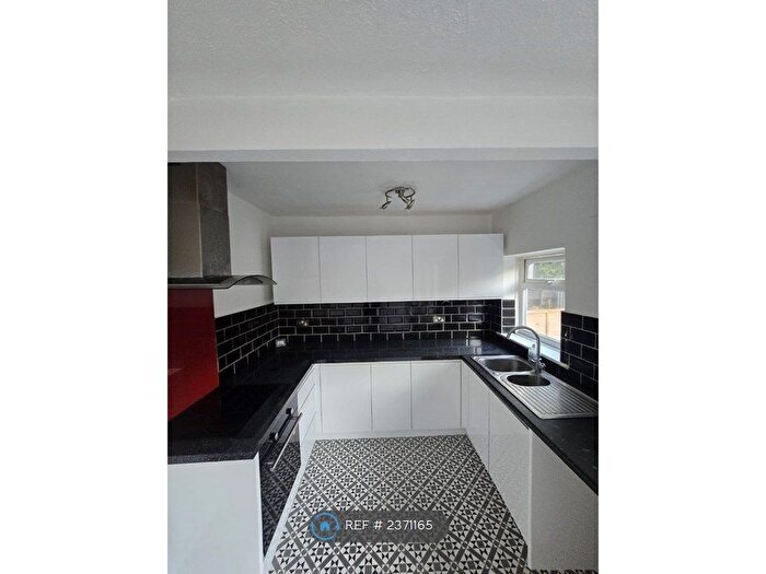 3 Bedroom Semi-Detached House To Rent In Deepdale Drive, Swinton, Manchester, M27