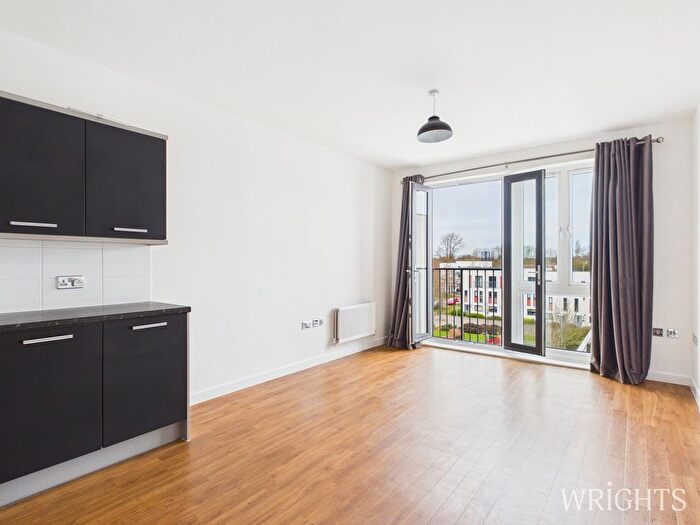 2 Bedroom Flat For Sale In Broadwater Road, Welwyn Garden City, AL7