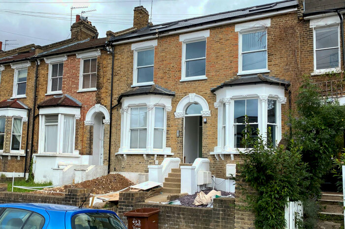 1 Bedroom Flat To Rent In Upland Road, London, SE22