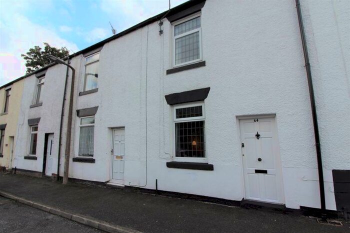 2 Bedroom Terraced House To Rent In Woodhill Street, Bury, BL8