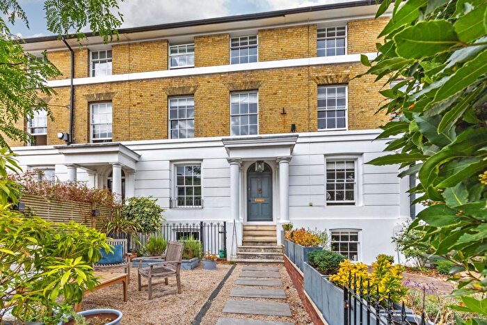4 Bedroom Terraced House For Sale In Tower Street, Winchester, SO23