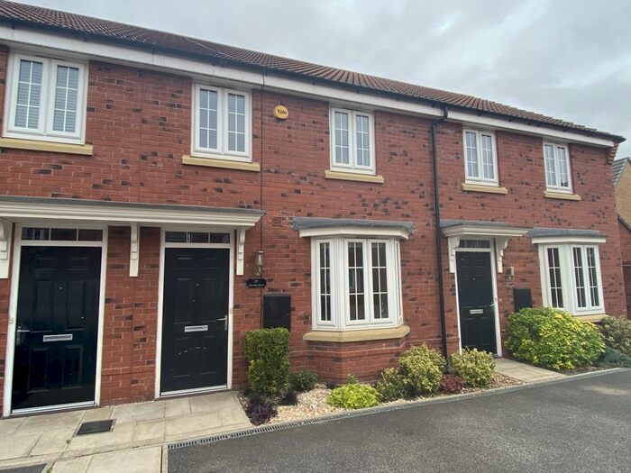 3 Bedroom Terraced House To Rent In Derwent Drive, Lakeside, DN4