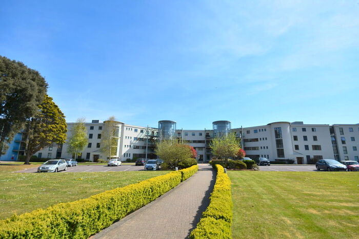 2 Bedroom Apartment To Rent In Woodlands, CF64