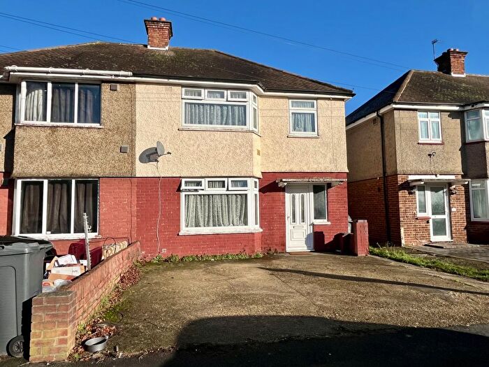 3 Bedroom Semi Detached House To Rent In Orchard Avenue, Feltham, TW14