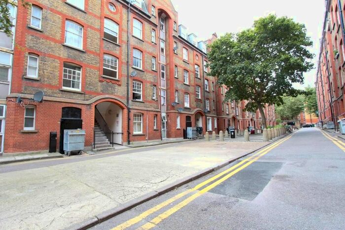 4 Bedroom Flat To Rent In Montclare Street, London, E2