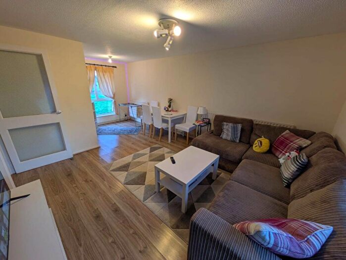 1 Bedroom Flat To Rent In Bewbush, RH11