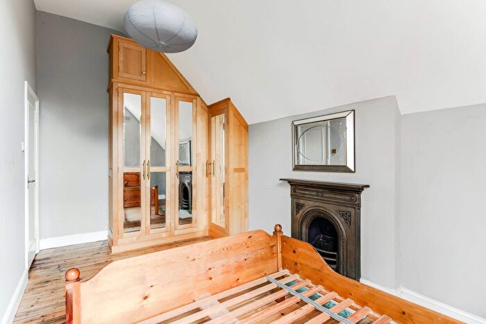 2 Bedroom Flat For Sale In Greencroft Gardens, South Hampstead, London, NW6