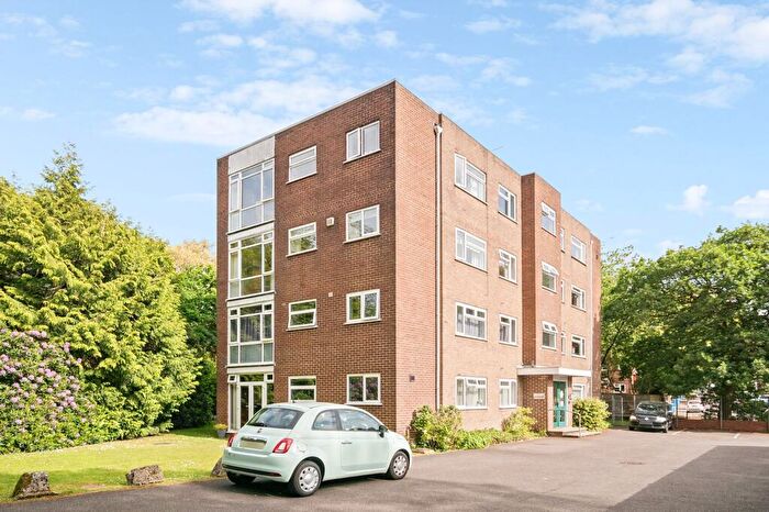 2 Bedroom Flat For Sale In Mount Road, Sharrow House, BH14