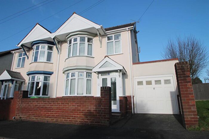 3 Bedroom Semi-Detached House For Sale In Mildred Road, Cradley Heath, B64